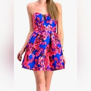 B. Darlin Sweetheart Neckline Full Skirted Dress Size 3/4